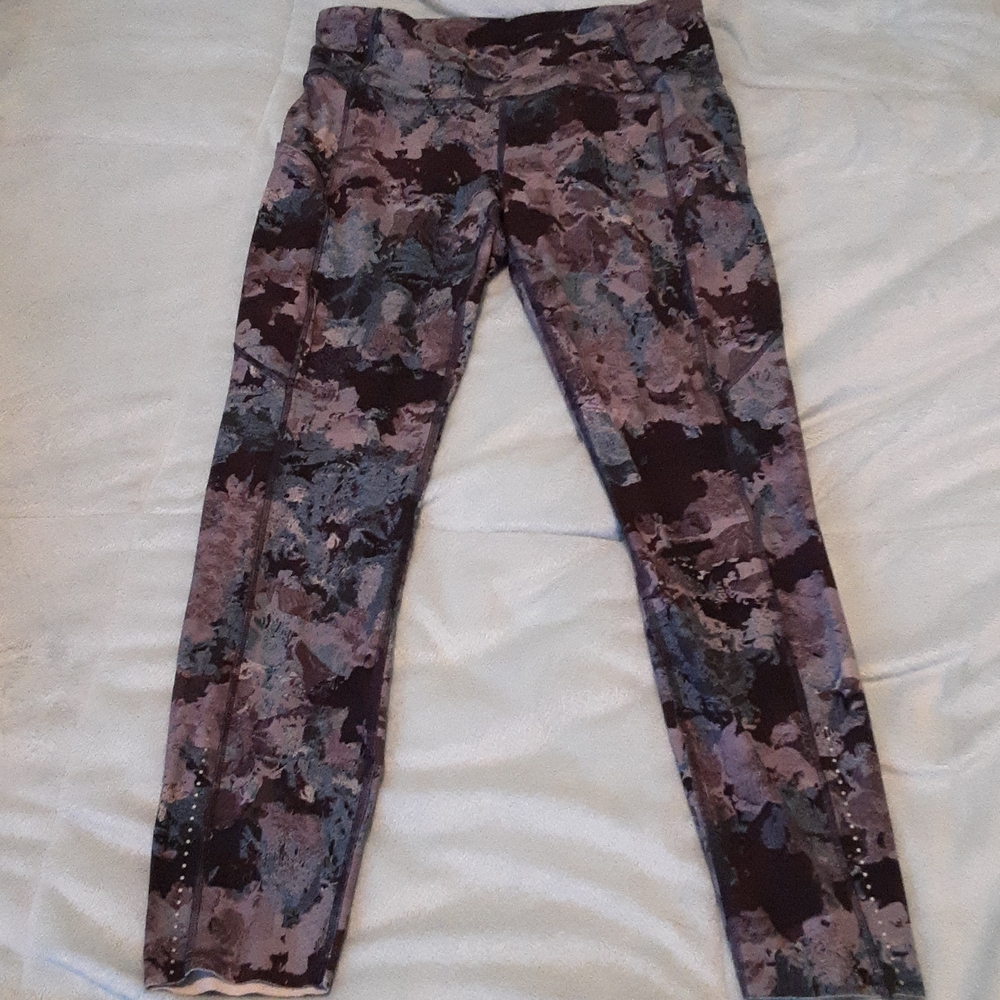 Lululemon Cropped Leggings